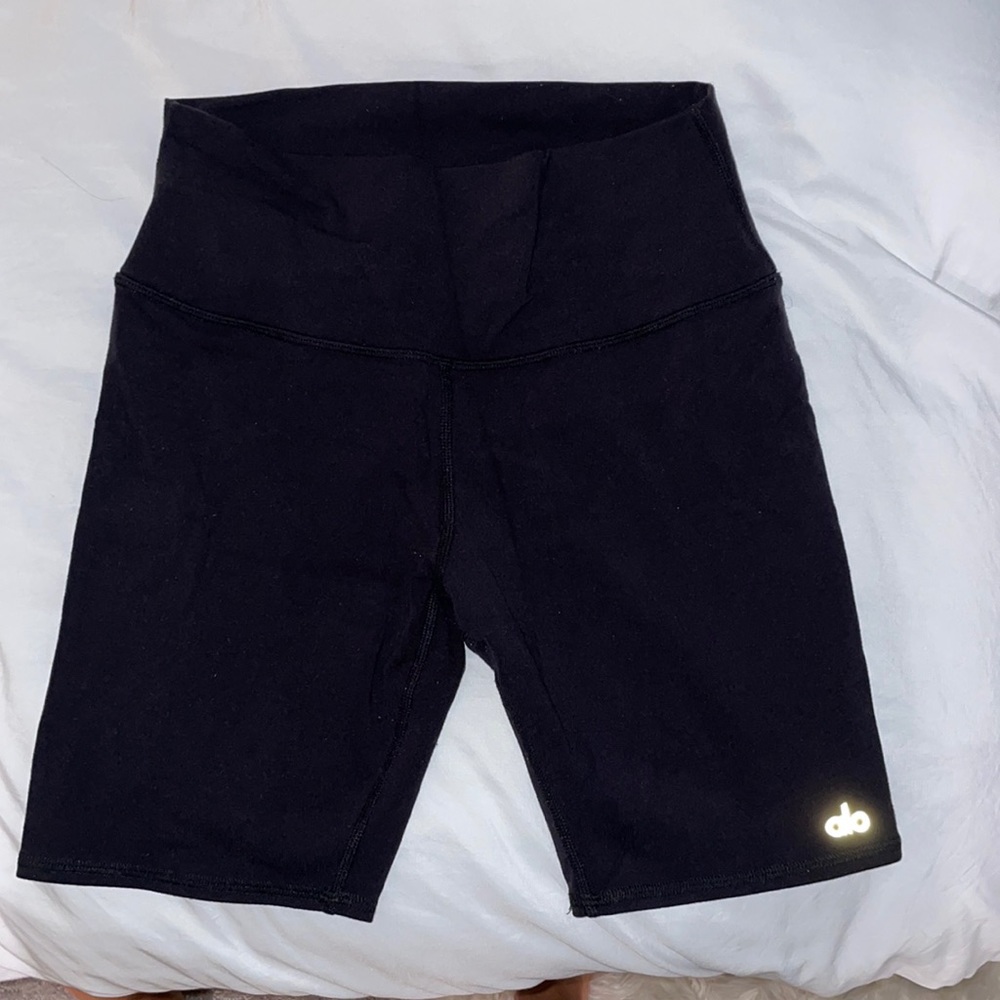 ALO Yoga biker shorts